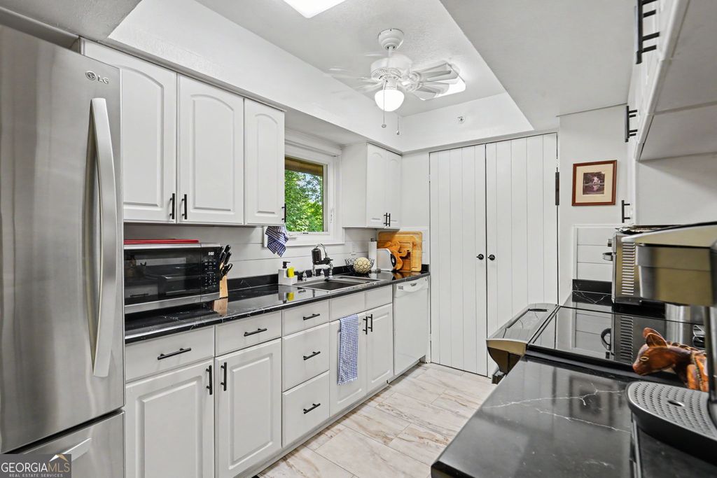 227 Shakespeare Drive #303, Clayton, GA 30525 — photo 5