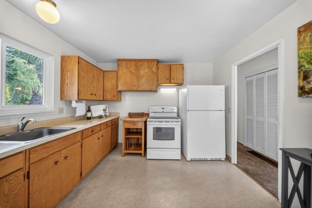 1287 Lerida Way, Pacifica, CA 94044