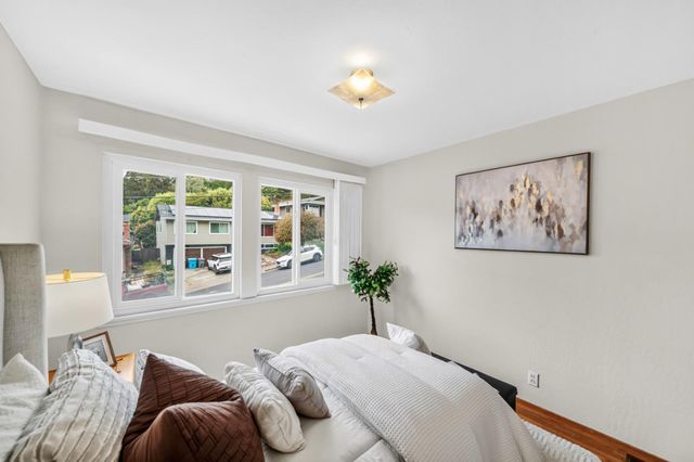 1287 Lerida Way, Pacifica, CA 94044
