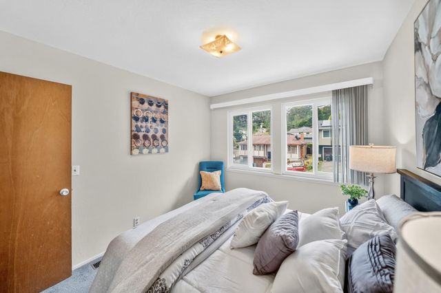 1287 Lerida Way, Pacifica, CA 94044
