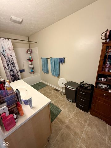 1022 Gallium Drive, Cicero, IN 46034