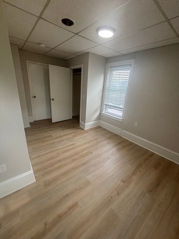 261 Plymouth St 4, East Bridgewater, MA 02333