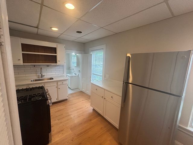 261 Plymouth St 4, East Bridgewater, MA 02333