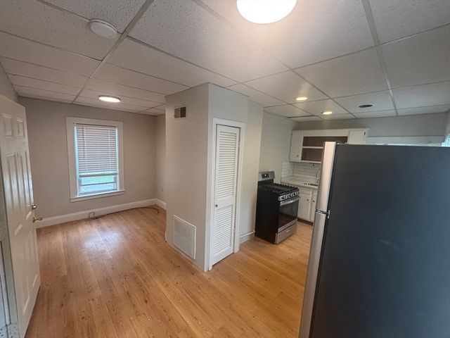 261 Plymouth St 4, East Bridgewater, MA 02333