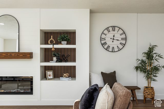 7122 S WOODGREEN RD, West Jordan, UT 84084