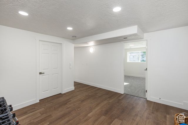 7122 S WOODGREEN RD, West Jordan, UT 84084