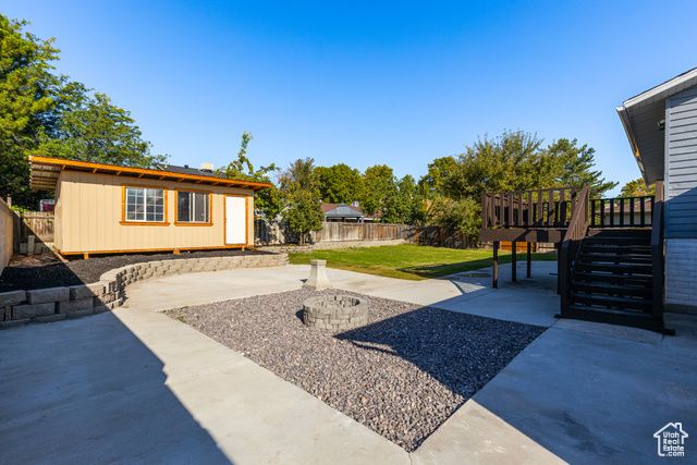 7122 S WOODGREEN RD, West Jordan, UT 84084