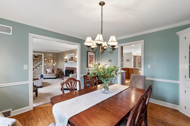 13725 Lake Shore DRIVE, Mequon, WI 53097