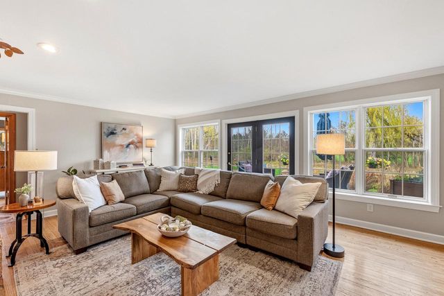 13725 Lake Shore DRIVE, Mequon, WI 53097
