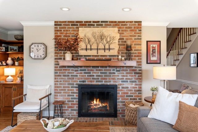 13725 Lake Shore DRIVE, Mequon, WI 53097