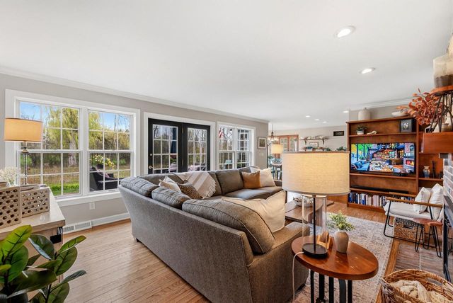 13725 Lake Shore DRIVE, Mequon, WI 53097