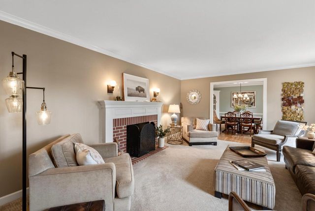 13725 Lake Shore DRIVE, Mequon, WI 53097