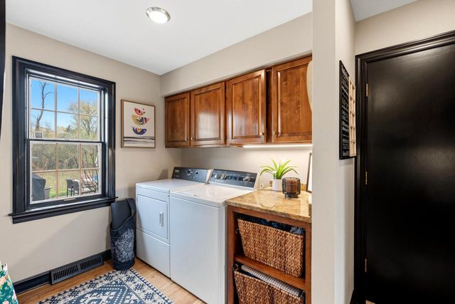 13725 Lake Shore DRIVE, Mequon, WI 53097
