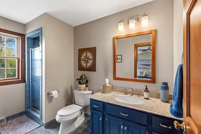 13725 Lake Shore DRIVE, Mequon, WI 53097