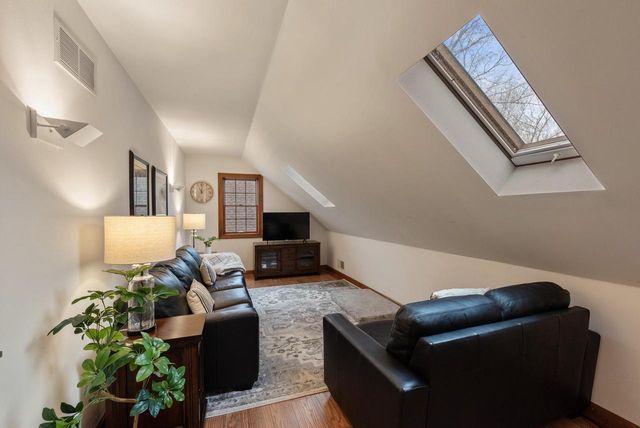13725 Lake Shore DRIVE, Mequon, WI 53097