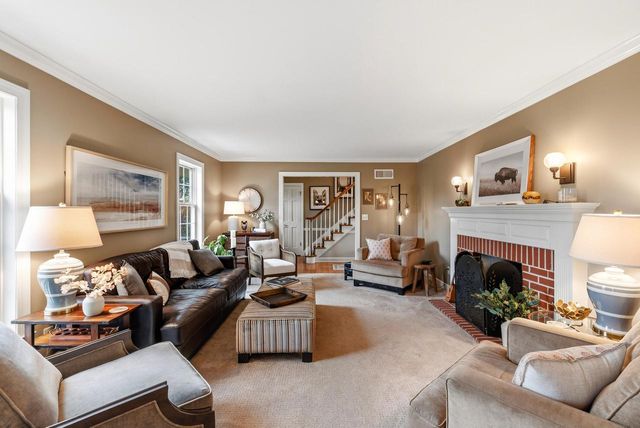 13725 Lake Shore DRIVE, Mequon, WI 53097
