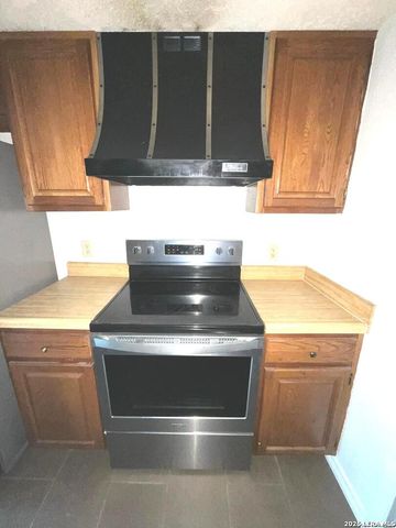 603 Lassen, Beeville, TX 78102