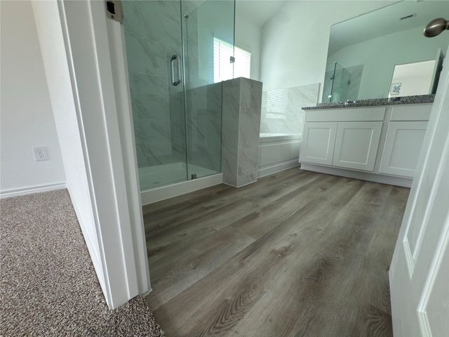 512 Oak Chase Avenue, Dayton, TX 77535
