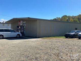 722 E Main Street, Burnsville, NC 28714