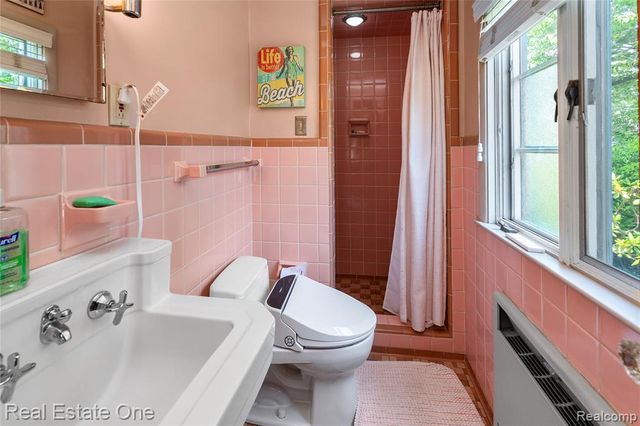 23760 Hudson Street, Dearborn, MI 48124