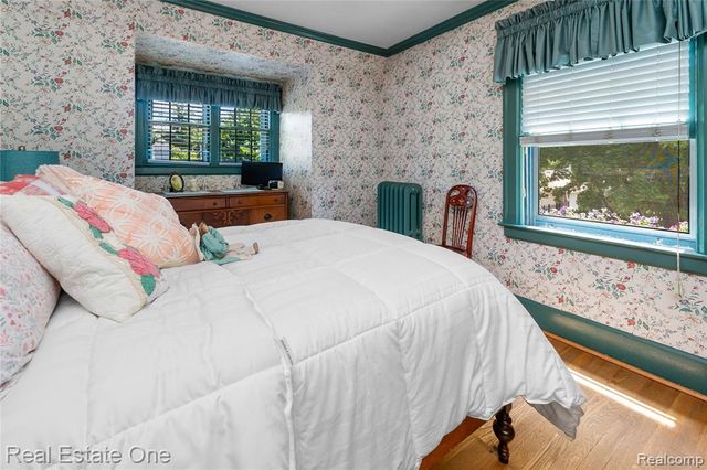 23760 Hudson Street, Dearborn, MI 48124