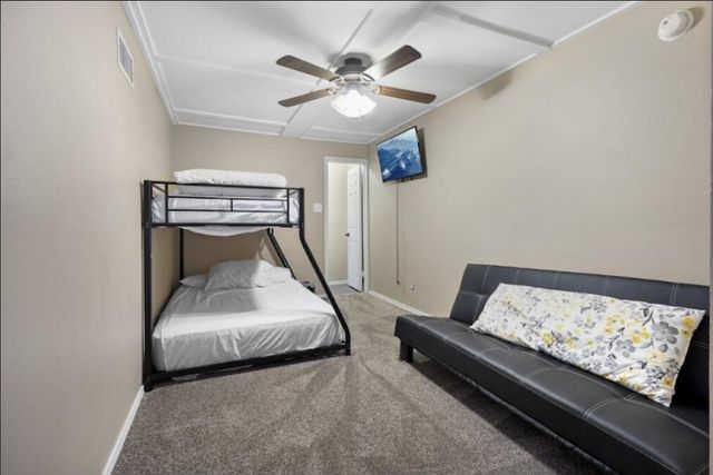 68 Pony Express Trail, Lubbock, TX 79404