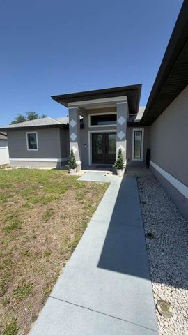 4407 SW 16th PL, Cape Coral, FL 33194