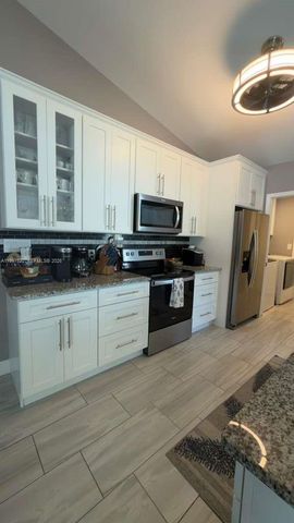 4407 SW 16th PL, Cape Coral, FL 33194