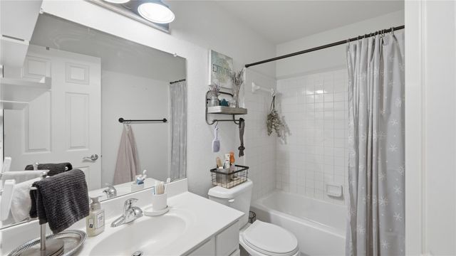 500 Millington LN, Buda, TX 78610