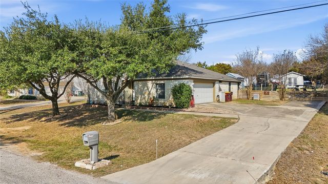 500 Millington LN, Buda, TX 78610