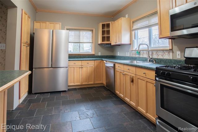 254 Euclid Street, Mount Clemens, MI 48043