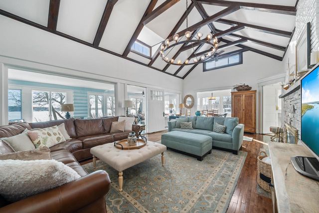 2304 North Shore DRIVE, Delavan, WI 53115