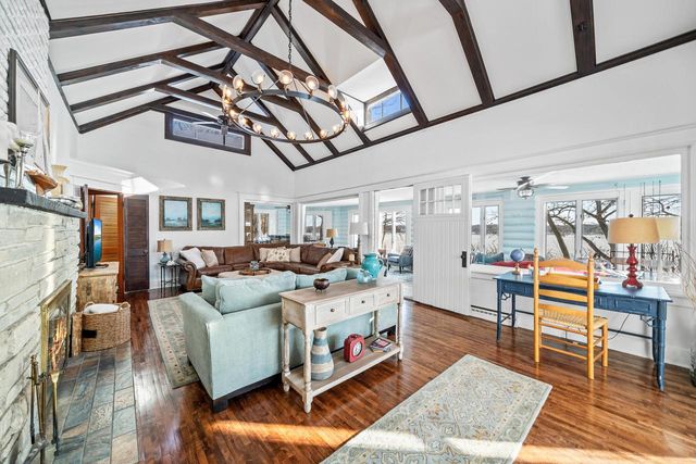 2304 North Shore DRIVE, Delavan, WI 53115