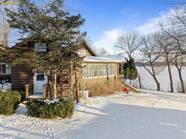 2304 North Shore DRIVE, Delavan, WI 53115