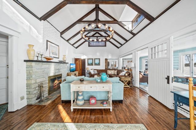 2304 North Shore DRIVE, Delavan, WI 53115