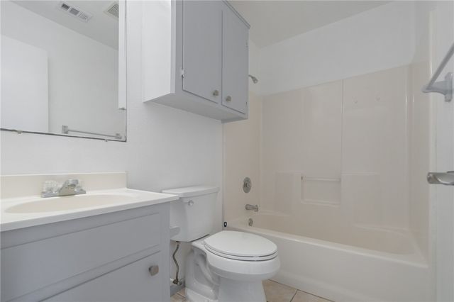 310 Easy St A, Corpus Christi, TX 78418
