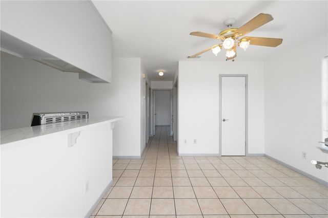 310 Easy St A, Corpus Christi, TX 78418