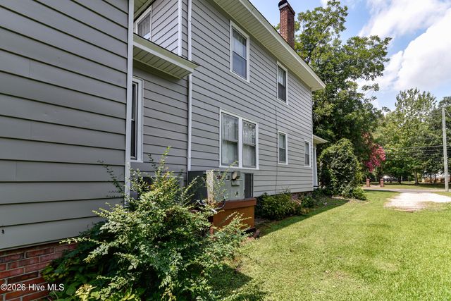 1101 N Market Street, Washington, NC 27889