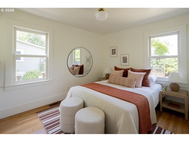3011 Se TIBBETTS St, Portland, OR 97202