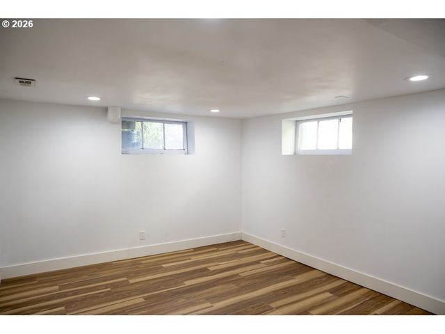3011 Se TIBBETTS St, Portland, OR 97202