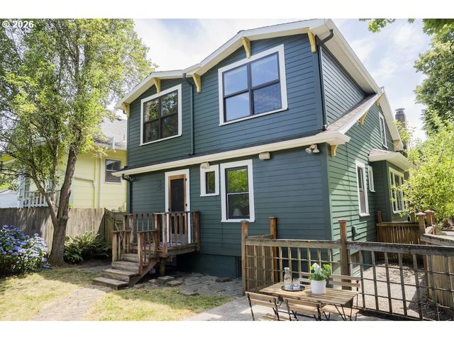 3011 Se TIBBETTS St, Portland, OR 97202