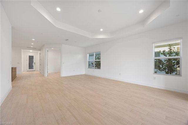 4580 Skysail DR, Naples, FL 34120