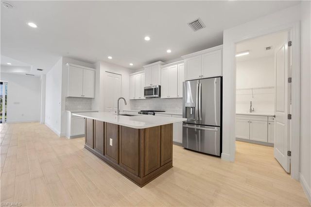 4580 Skysail DR, Naples, FL 34120