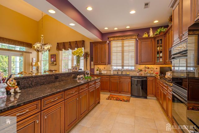 90 Turnberry Drive, Monroe, NJ 08831