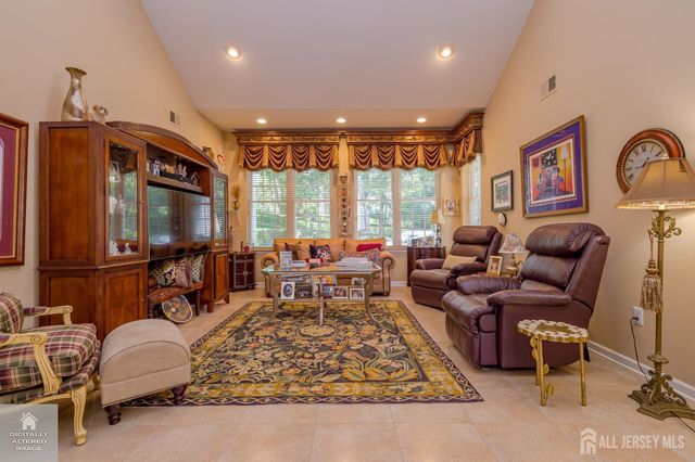 90 Turnberry Drive, Monroe, NJ 08831