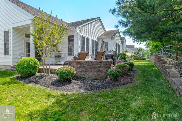 90 Turnberry Drive, Monroe, NJ 08831