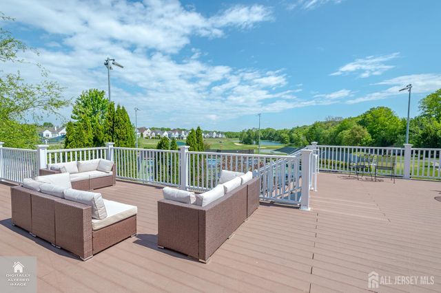 90 Turnberry Drive, Monroe, NJ 08831