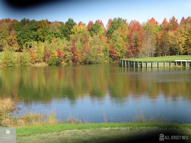 90 Turnberry Drive, Monroe, NJ 08831