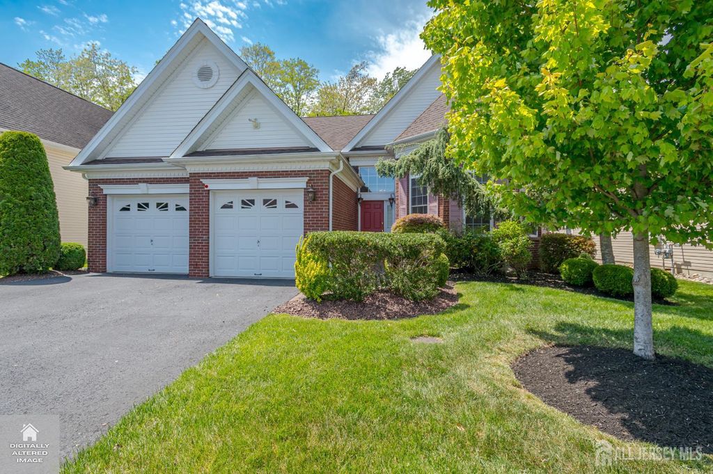 90 Turnberry Drive, Monroe, NJ 08831