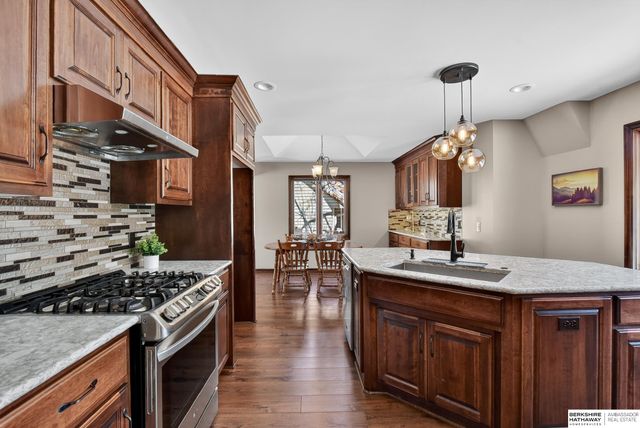 2211 S 166th Street, Omaha, NE 68130